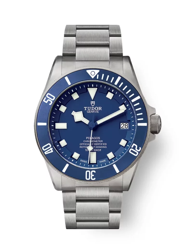 Tudor Pelagos Calibre Manufacture MT5612 Disque bleu mat en céramique Bracelet en titane