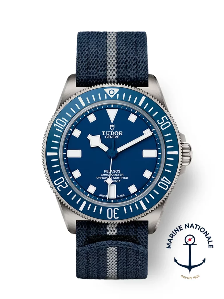 Tudor Pelagos FXD Calibre Manufacture MT5602 Boîtier en titane 42 mm Bracelet en tissu bleu marine